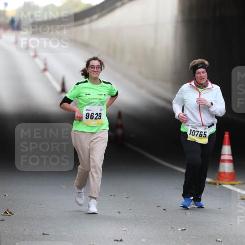 05.10.2025 - 20. swb-Marathon Bremen Michael Strokosch http://msf.ph/oto/9209569 05.10.2025 11:22:09 Laufen 20, 9629, 10765 meine-sportfotos.de