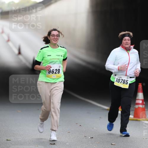 05.10.2025 - 20. swb-Marathon Bremen Michael Strokosch http://msf.ph/oto/9209574 05.10.2025 11:22:10 Laufen 2, 20, 9629, 10765 meine-sportfotos.de