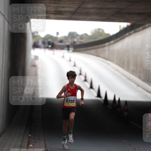 05.10.2025 - 20. swb-Marathon Bremen Michael Strokosch http://msf.ph/oto/9209809 05.10.2025 10:30:09 Laufen 9320 meine-sportfotos.de