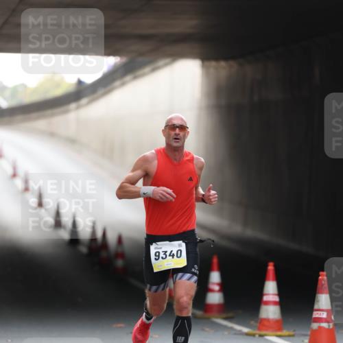 05.10.2025 - 20. swb-Marathon Bremen Michael Strokosch http://msf.ph/oto/9209911 05.10.2025 10:31:31 Laufen 9340 meine-sportfotos.de