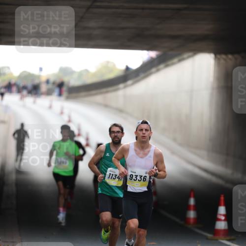 05.10.2025 - 20. swb-Marathon Bremen Michael Strokosch http://msf.ph/oto/9209924 05.10.2025 10:31:43 Laufen 11341, 9336 meine-sportfotos.de