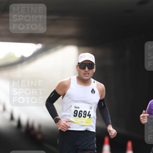 05.10.2025 - 20. swb-Marathon Bremen Michael Strokosch http://msf.ph/oto/9209950 05.10.2025 10:31:51 Laufen 9694, 02236 meine-sportfotos.de