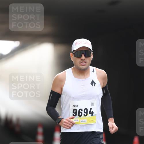 05.10.2025 - 20. swb-Marathon Bremen Michael Strokosch http://msf.ph/oto/9209952 05.10.2025 10:31:51 Laufen 9694, 02236 meine-sportfotos.de