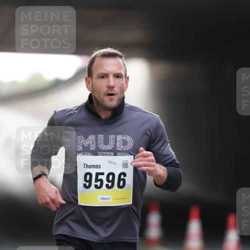 05.10.2025 - 20. swb-Marathon Bremen Michael Strokosch http://msf.ph/oto/9209965 05.10.2025 10:31:58 Laufen 02013, 9596 meine-sportfotos.de