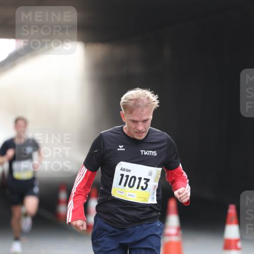 05.10.2025 - 20. swb-Marathon Bremen Michael Strokosch http://msf.ph/oto/9209990 05.10.2025 10:32:17 Laufen 11013, 01847 meine-sportfotos.de
