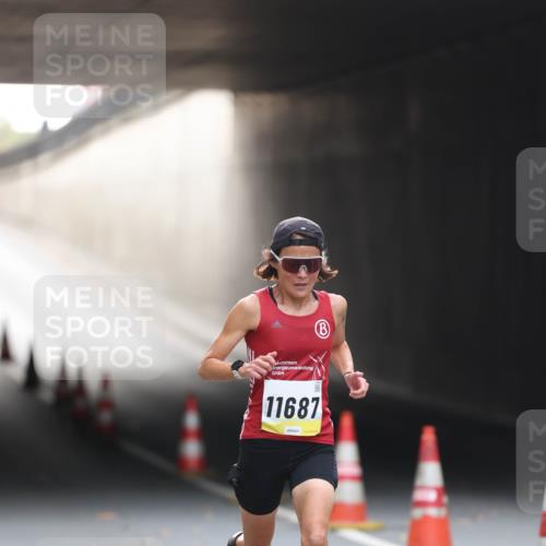 05.10.2025 - 20. swb-Marathon Bremen Michael Strokosch http://msf.ph/oto/9210026 05.10.2025 10:32:33 Laufen 11687 meine-sportfotos.de
