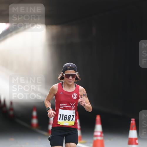 05.10.2025 - 20. swb-Marathon Bremen Michael Strokosch http://msf.ph/oto/9210027 05.10.2025 10:32:33 Laufen 11687 meine-sportfotos.de