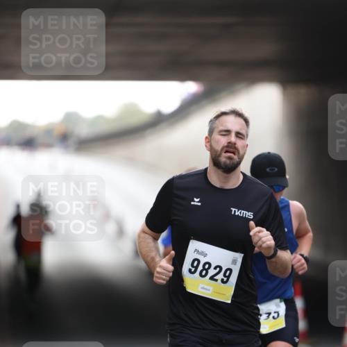 05.10.2025 - 20. swb-Marathon Bremen Michael Strokosch http://msf.ph/oto/9210049 05.10.2025 10:32:49 Laufen 9829, 35 meine-sportfotos.de