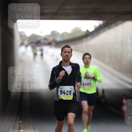 05.10.2025 - 20. swb-Marathon Bremen Michael Strokosch http://msf.ph/oto/9210069 05.10.2025 10:33:00 Laufen 9429, 5, 8480 meine-sportfotos.de