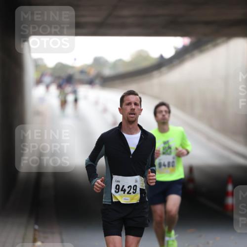 05.10.2025 - 20. swb-Marathon Bremen Michael Strokosch http://msf.ph/oto/9210070 05.10.2025 10:33:00 Laufen 9429, 8480 meine-sportfotos.de