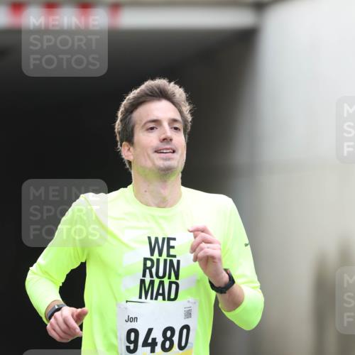 05.10.2025 - 20. swb-Marathon Bremen Michael Strokosch http://msf.ph/oto/9210082 05.10.2025 10:33:04 Laufen 9480, 02187 meine-sportfotos.de