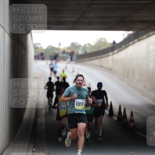 05.10.2025 - 20. swb-Marathon Bremen Michael Strokosch http://msf.ph/oto/9210085 05.10.2025 10:33:19 Laufen 31176, 11213 meine-sportfotos.de