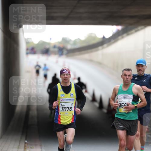 05.10.2025 - 20. swb-Marathon Bremen Michael Strokosch http://msf.ph/oto/9210100 05.10.2025 10:33:24 Laufen 11176, 356 meine-sportfotos.de