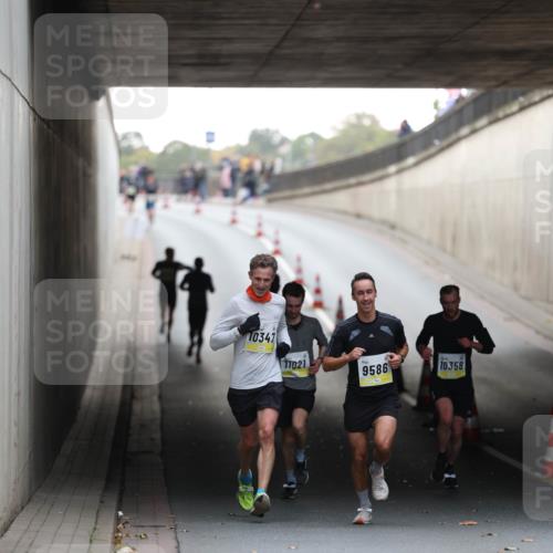 05.10.2025 - 20. swb-Marathon Bremen Michael Strokosch http://msf.ph/oto/9210113 05.10.2025 10:33:29 Laufen 10347, 11021, 9586, 10358 meine-sportfotos.de