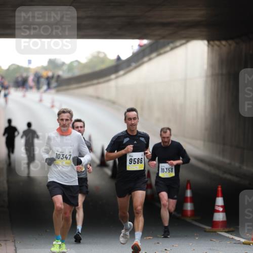 05.10.2025 - 20. swb-Marathon Bremen Michael Strokosch http://msf.ph/oto/9210117 05.10.2025 10:33:31 Laufen 10347, 9586, 18358 meine-sportfotos.de