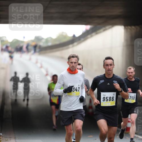 05.10.2025 - 20. swb-Marathon Bremen Michael Strokosch http://msf.ph/oto/9210122 05.10.2025 10:33:32 Laufen 8, 347, 9586, 358 meine-sportfotos.de