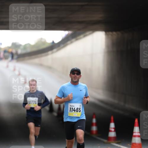 05.10.2025 - 20. swb-Marathon Bremen Michael Strokosch http://msf.ph/oto/9210143 05.10.2025 10:33:42 Laufen 10775, 11465 meine-sportfotos.de
