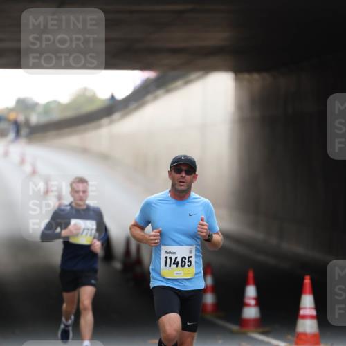 05.10.2025 - 20. swb-Marathon Bremen Michael Strokosch http://msf.ph/oto/9210144 05.10.2025 10:33:43 Laufen 11465 meine-sportfotos.de