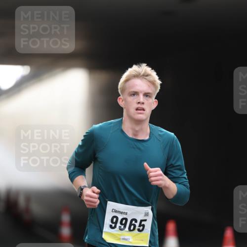 05.10.2025 - 20. swb-Marathon Bremen Michael Strokosch http://msf.ph/oto/9210180 05.10.2025 10:34:04 Laufen 9965 meine-sportfotos.de