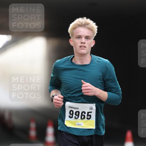 05.10.2025 - 20. swb-Marathon Bremen Michael Strokosch http://msf.ph/oto/9210181 05.10.2025 10:34:05 Laufen 9965 meine-sportfotos.de