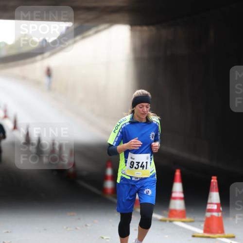 05.10.2025 - 20. swb-Marathon Bremen Michael Strokosch http://msf.ph/oto/9210229 05.10.2025 10:34:41 Laufen 9341 meine-sportfotos.de