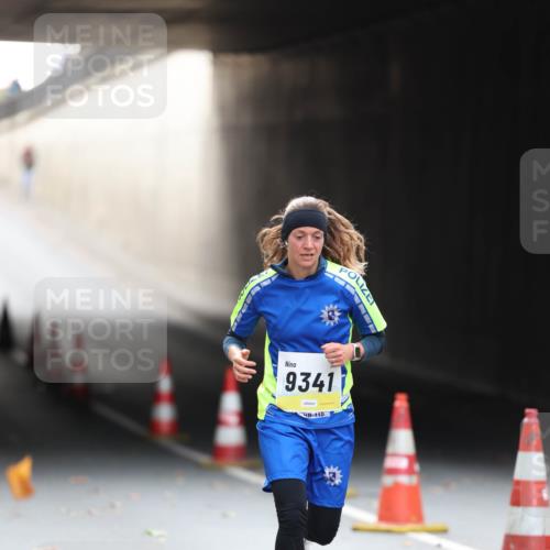 05.10.2025 - 20. swb-Marathon Bremen Michael Strokosch http://msf.ph/oto/9210231 05.10.2025 10:34:42 Laufen 9341, 4, 110 meine-sportfotos.de