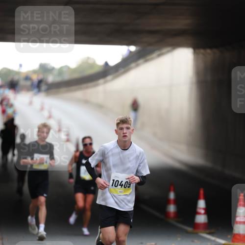 05.10.2025 - 20. swb-Marathon Bremen Michael Strokosch http://msf.ph/oto/9210265 05.10.2025 10:34:55 Laufen 10409 meine-sportfotos.de