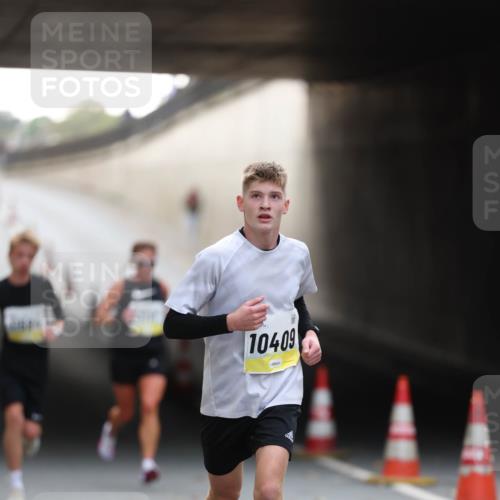 05.10.2025 - 20. swb-Marathon Bremen Michael Strokosch http://msf.ph/oto/9210270 05.10.2025 10:34:56 Laufen 10409 meine-sportfotos.de
