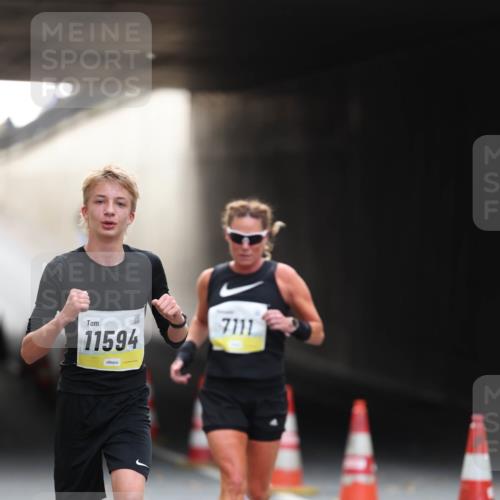 05.10.2025 - 20. swb-Marathon Bremen Michael Strokosch http://msf.ph/oto/9210279 05.10.2025 10:34:59 Laufen 11594, 7111 meine-sportfotos.de
