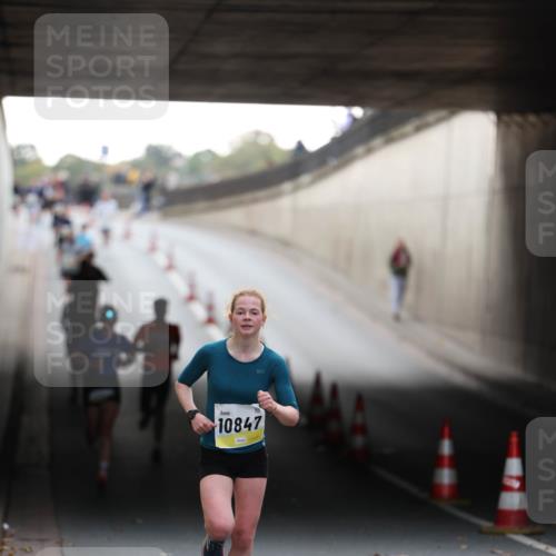 05.10.2025 - 20. swb-Marathon Bremen Michael Strokosch http://msf.ph/oto/9210284 05.10.2025 10:35:02 Laufen 10847 meine-sportfotos.de