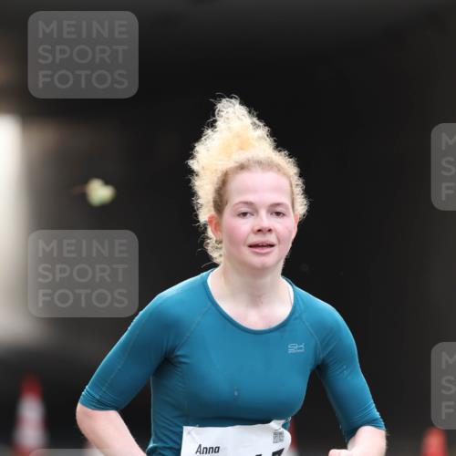 05.10.2025 - 20. swb-Marathon Bremen Michael Strokosch http://msf.ph/oto/9210295 05.10.2025 10:35:05 Laufen 10847 meine-sportfotos.de