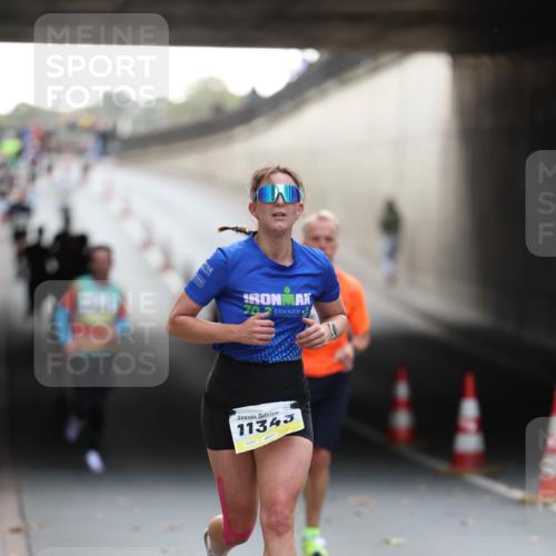 05.10.2025 - 20. swb-Marathon Bremen Michael Strokosch http://msf.ph/oto/9210298 05.10.2025 10:35:09 Laufen 703, 11345, 02423 meine-sportfotos.de