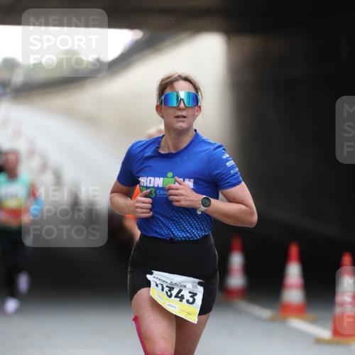 05.10.2025 - 20. swb-Marathon Bremen Michael Strokosch http://msf.ph/oto/9210302 05.10.2025 10:35:10 Laufen 343 meine-sportfotos.de
