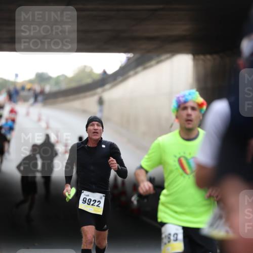 05.10.2025 - 20. swb-Marathon Bremen Michael Strokosch http://msf.ph/oto/9210370 05.10.2025 10:35:39 Laufen 9922, 89 meine-sportfotos.de