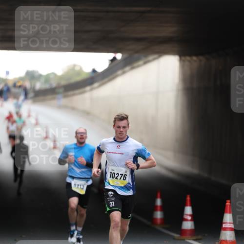 05.10.2025 - 20. swb-Marathon Bremen Michael Strokosch http://msf.ph/oto/9210399 05.10.2025 10:35:54 Laufen 9213, 10276 meine-sportfotos.de
