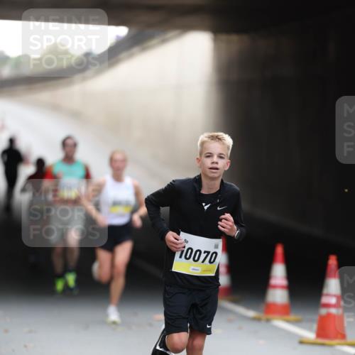05.10.2025 - 20. swb-Marathon Bremen Michael Strokosch http://msf.ph/oto/9210430 05.10.2025 10:36:08 Laufen 10070 meine-sportfotos.de