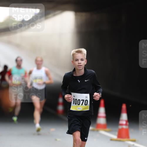 05.10.2025 - 20. swb-Marathon Bremen Michael Strokosch http://msf.ph/oto/9210431 05.10.2025 10:36:08 Laufen 10070 meine-sportfotos.de
