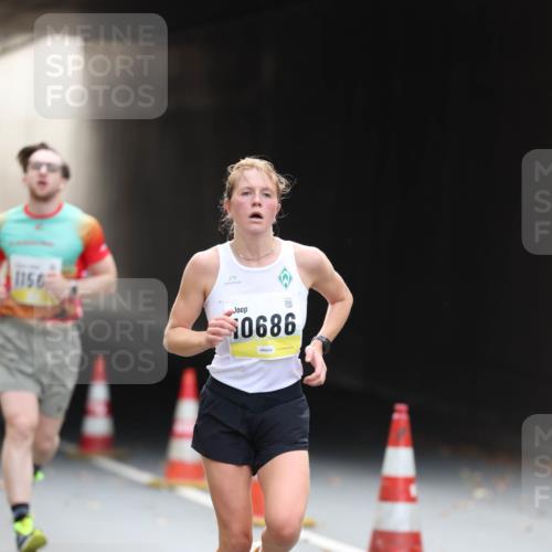 05.10.2025 - 20. swb-Marathon Bremen Michael Strokosch http://msf.ph/oto/9210439 05.10.2025 10:36:12 Laufen 1156, 0686 meine-sportfotos.de