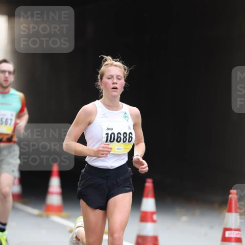 05.10.2025 - 20. swb-Marathon Bremen Michael Strokosch http://msf.ph/oto/9210440 05.10.2025 10:36:12 Laufen 567, 10686 meine-sportfotos.de