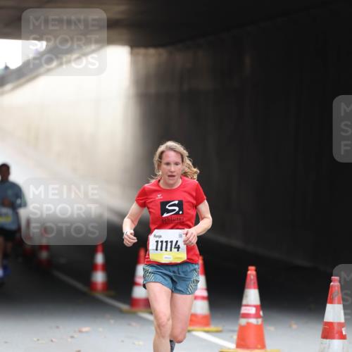 05.10.2025 - 20. swb-Marathon Bremen Michael Strokosch http://msf.ph/oto/9210448 05.10.2025 10:36:15 Laufen 11114 meine-sportfotos.de