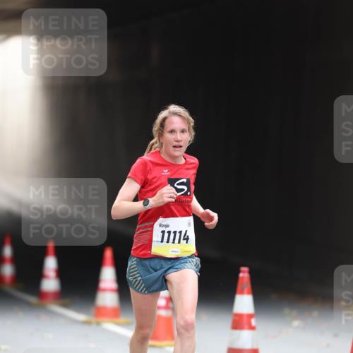 05.10.2025 - 20. swb-Marathon Bremen Michael Strokosch http://msf.ph/oto/9210451 05.10.2025 10:36:15 Laufen 11114 meine-sportfotos.de