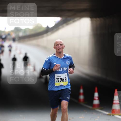05.10.2025 - 20. swb-Marathon Bremen Michael Strokosch http://msf.ph/oto/9210498 05.10.2025 10:36:50 Laufen 11069 meine-sportfotos.de