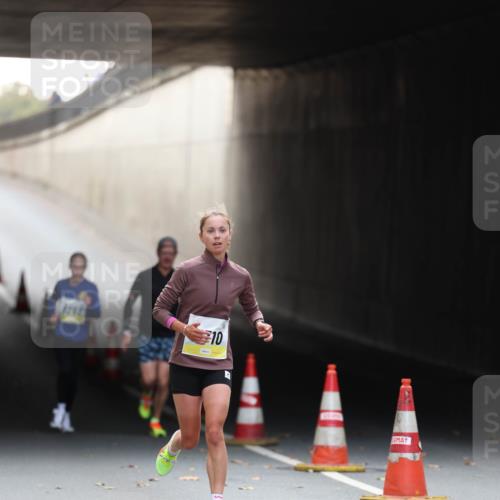 05.10.2025 - 20. swb-Marathon Bremen Michael Strokosch http://msf.ph/oto/9210508 05.10.2025 10:37:01 Laufen 10 meine-sportfotos.de