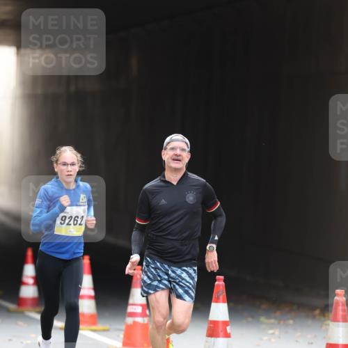 05.10.2025 - 20. swb-Marathon Bremen Michael Strokosch http://msf.ph/oto/9210522 05.10.2025 10:37:05 Laufen 9262 meine-sportfotos.de