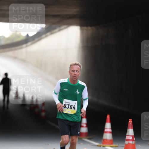 05.10.2025 - 20. swb-Marathon Bremen Michael Strokosch http://msf.ph/oto/9210586 05.10.2025 10:37:41 Laufen 9364 meine-sportfotos.de