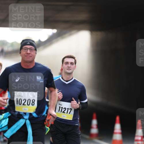 05.10.2025 - 20. swb-Marathon Bremen Michael Strokosch http://msf.ph/oto/9210626 05.10.2025 10:37:56 Laufen 10208, 11217 meine-sportfotos.de