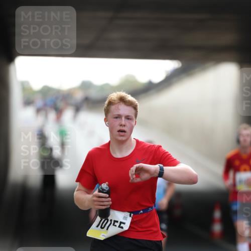 05.10.2025 - 20. swb-Marathon Bremen Michael Strokosch http://msf.ph/oto/9210630 05.10.2025 10:37:59 Laufen  meine-sportfotos.de