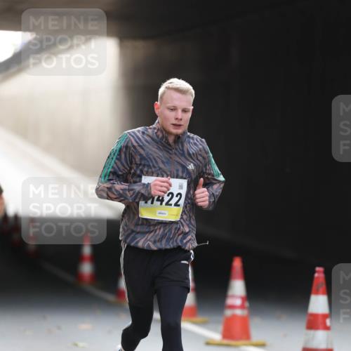05.10.2025 - 20. swb-Marathon Bremen Michael Strokosch http://msf.ph/oto/9210648 05.10.2025 10:38:07 Laufen 422 meine-sportfotos.de
