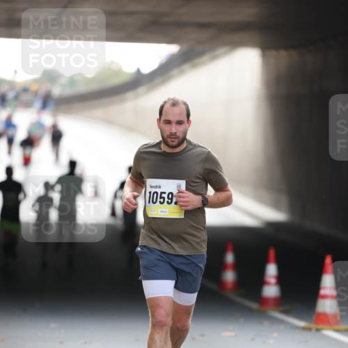 05.10.2025 - 20. swb-Marathon Bremen Michael Strokosch http://msf.ph/oto/9210652 05.10.2025 10:38:09 Laufen 1059, 02124 meine-sportfotos.de