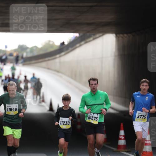 05.10.2025 - 20. swb-Marathon Bremen Michael Strokosch http://msf.ph/oto/9210662 05.10.2025 10:38:15 Laufen 11640, 11230, 10375, 9775 meine-sportfotos.de